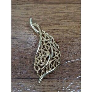 Monet Brooch Pin Gold Leaf Signed Intricate Design